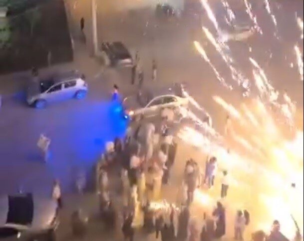 Bornova ilçesinde gerçekleşen bir nişan organizasyonu öncesi patlatılmak istenen havai