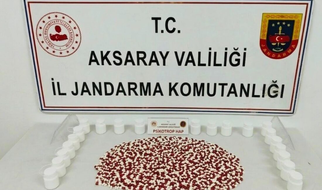 Jandarma, İzmir’den Aksaray’a uyuşturucu sevkiyatı yapan 6 şüpheliyi yakalamak amacıyla