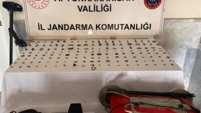 Afyonkarahisar’da Jandarma ekipleri, Salar beldesinde gerçekleştirdikleri operasyonda tarihi öneme sahip