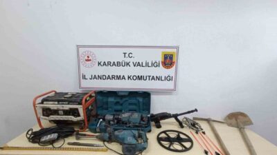 Karabük ilinde gerçekleştirilen operasyonlarda kaçak kazı yaptıkları ve uyuşturucu madde