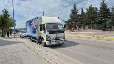 Eskişehir’de bir su dağıtım kamyonunun çarpması sonucu yaralanan 9 yaşındaki
