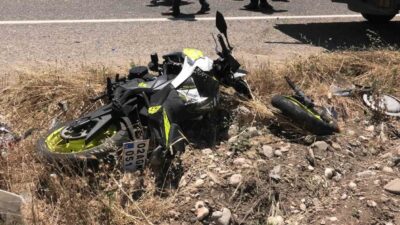 Besni ilçesinde meydana gelen trafik kazasında, bir kamyonet ile bir