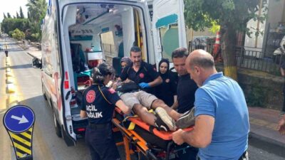 Efeler ilçesinde meydana gelen trafik kazasında kamyonetin yayaya çarpması sonucu