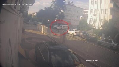 Antalya’nın Manavgat ilçesinde Aşağı Hisar Mahallesi Hükümet Caddesi’nde yaşanan bir