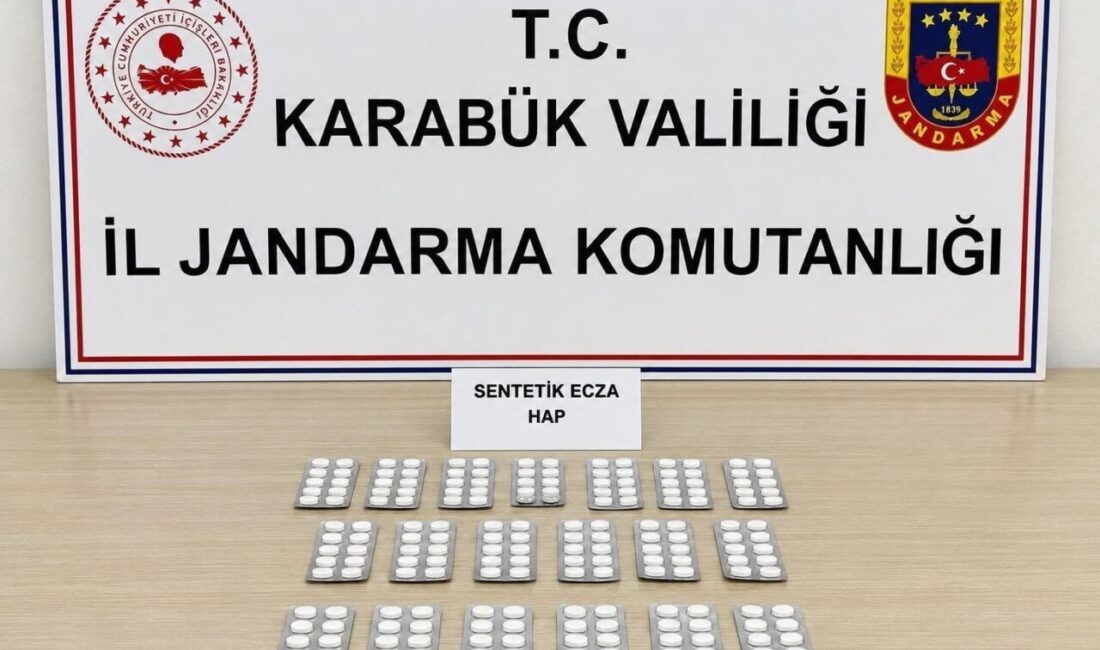 Karabük’te Jandarma ekipleri tarafından gerçekleştirilen operasyonlarda sentetik ecza maddeleri, skunk