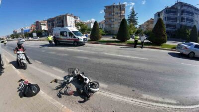 Karaman’da otomobil ile çarpışan bir elektrikli bisiklet sürücüsü kadın yaralandı.