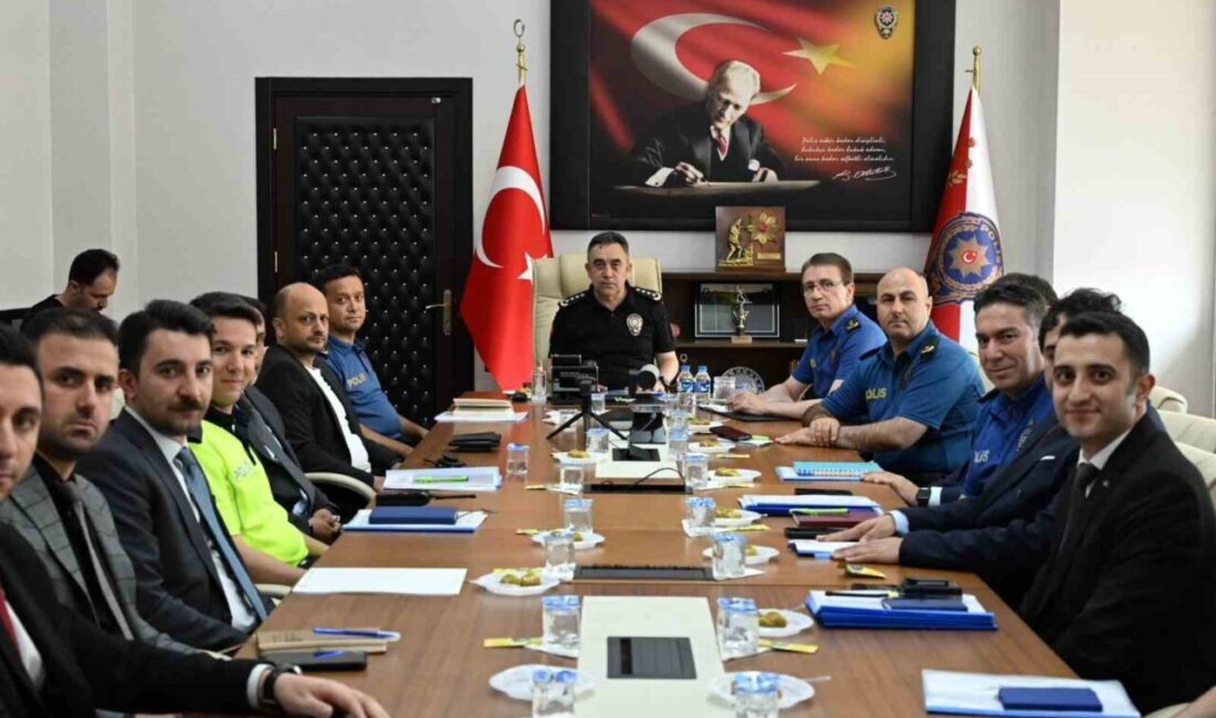 Kars’ta, İl Emniyet Müdürü Murat Abdullah Tombul’un liderliğinde, İl Emniyet