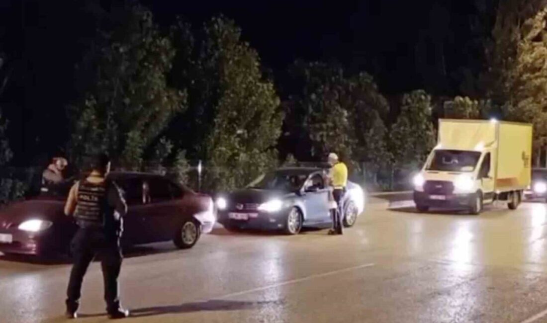 Kastamonu’nun Taşköprü ilçesinde polis ekiplerince gerçekleştirilen denetimlerde, 7 araç sahibine