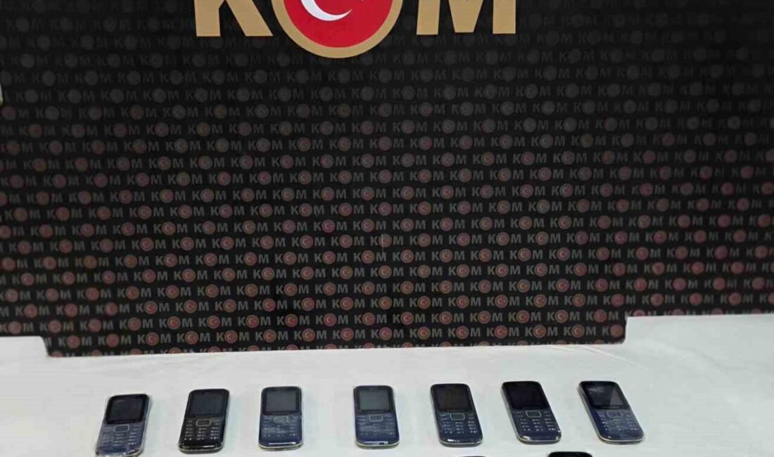 Kastamonu’da polis ekipleri, bir iş yerinde gerçekleştirilen aramada 19 adet