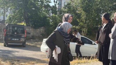 Kocasinan ilçesinde, Mithatpaşa Mahallesi’nde bir binanın 12. katında bulunan görevli