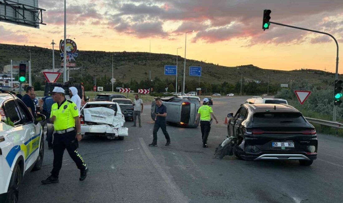 Kocasinan ilçesinde meydana gelen trafik kazasında kontrolden çıkan bir otomobil,