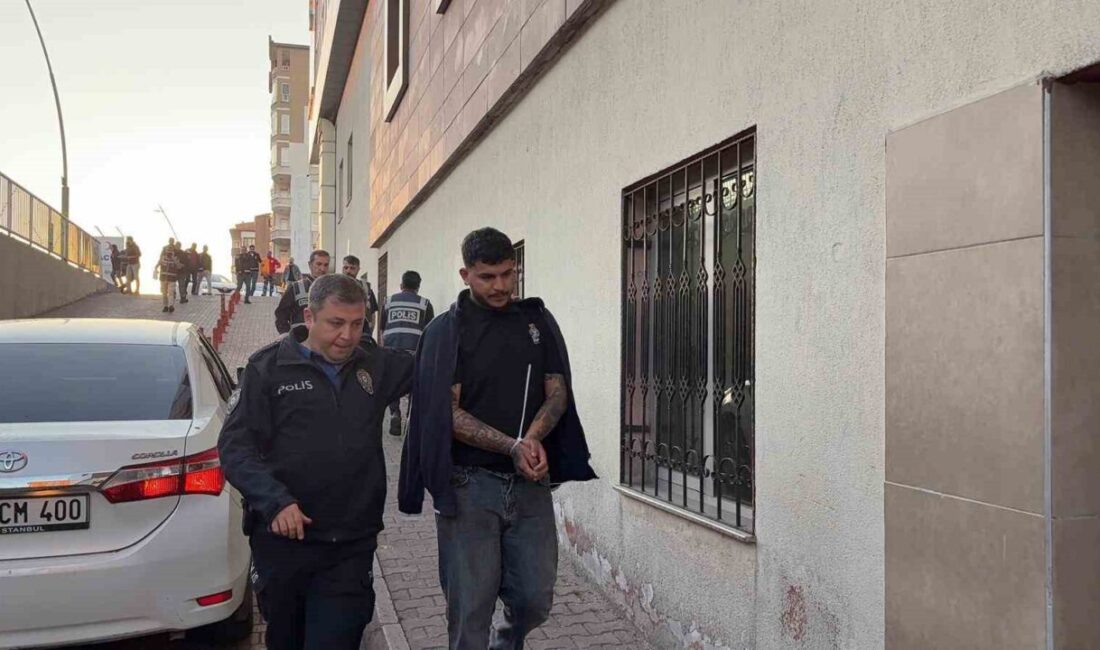 Kayseri’de, Emniyet Müdürlüğü ekipleri tarafından uyuşturucu satıcılarına yönelik gerçekleştirilen operasyonda