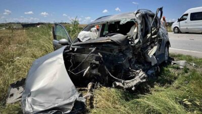 Edirne’nin Süloğlu Kavşağı yakınlarında meydana gelen korkunç trafik kazasında, tır