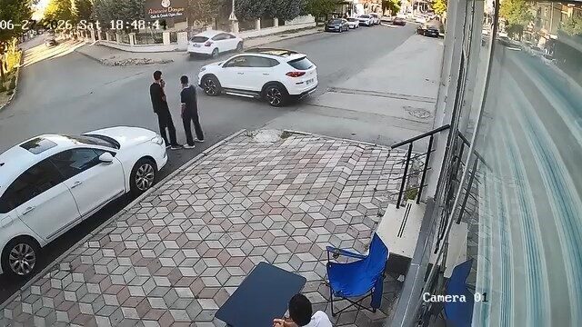 Elazığ ilinde ara yolculuğu yapan bir cip, kontrolsüz bir şekilde