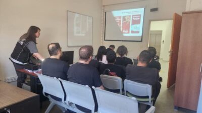 Erzincan’ın Kemaliye ilçesinde, uyuşturucuyla mücadele kapsamında halka bilgi verme etkinliği