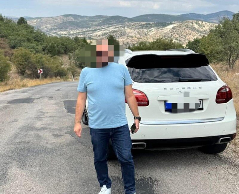 Ankara’da bir kuyumcudan, getirilen altınları çalarak kaçtığı iddia edilen şahıs