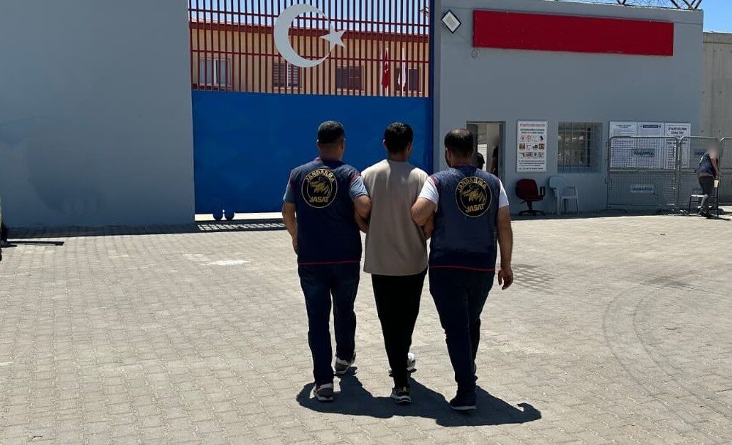 Gaziantep’in çeşitli bölgelerinde aranan ve hapis cezası almış olan 5