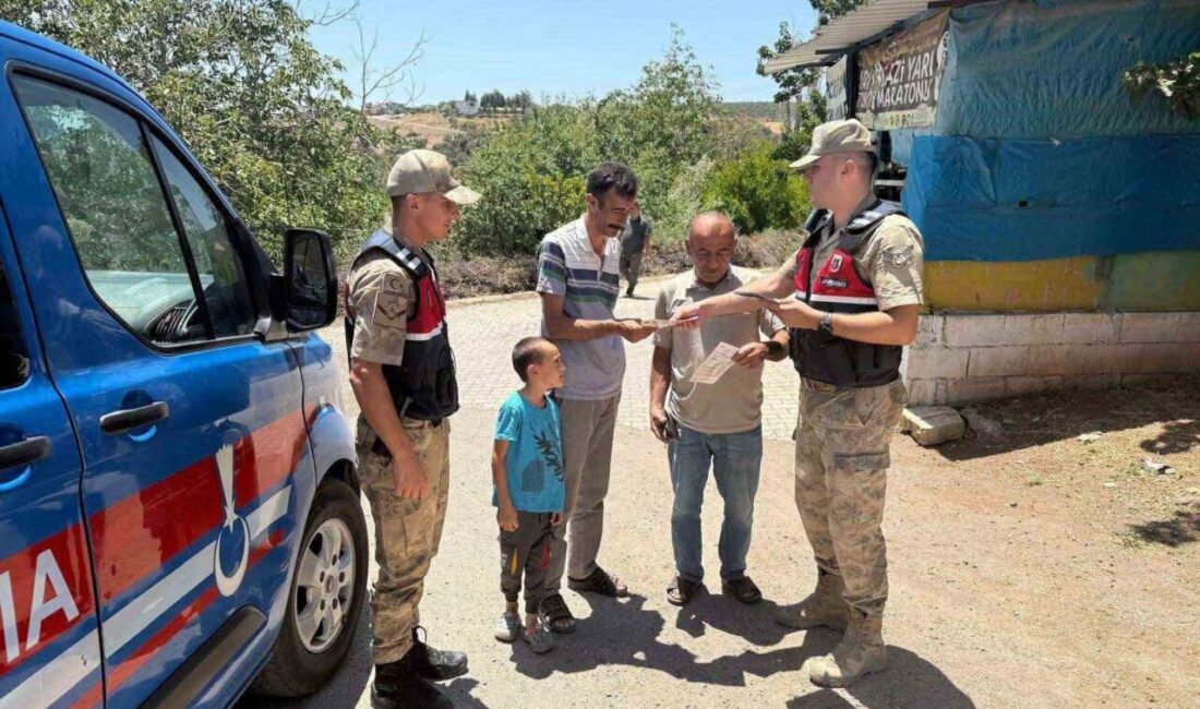 Kilis İl Jandarma Komutanlığı Trafik Jandarması ekipleri, okul ve çevre