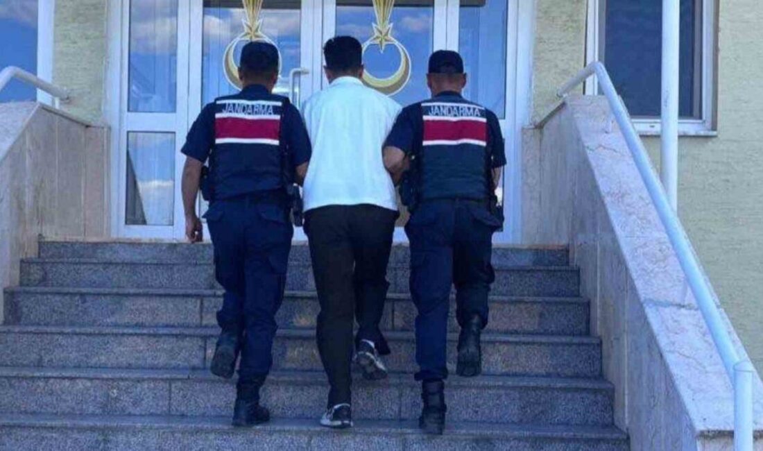 Kırıkkale’de Jandarma ekipleri tarafından gerçekleştirilen operasyonda, aralarında bir FETÖ mensubunun