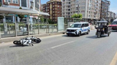 Eskişehir’de bir trafik kazası meydana geldi ve kırmızı ışık ihlali