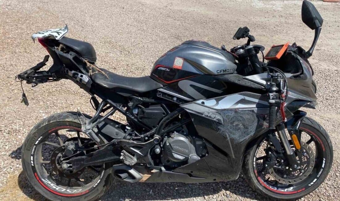 Kocaeli’nin Gölcük ilçesinde bir motosiklet sürücüsünün hayatını kaybettiği kaza, bir