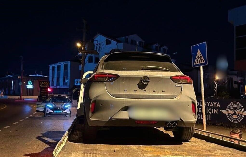 Kocaeli’de korsan taşımacılık yaptıkları belirlenen bir otomobil sürücüsüne 100 bin