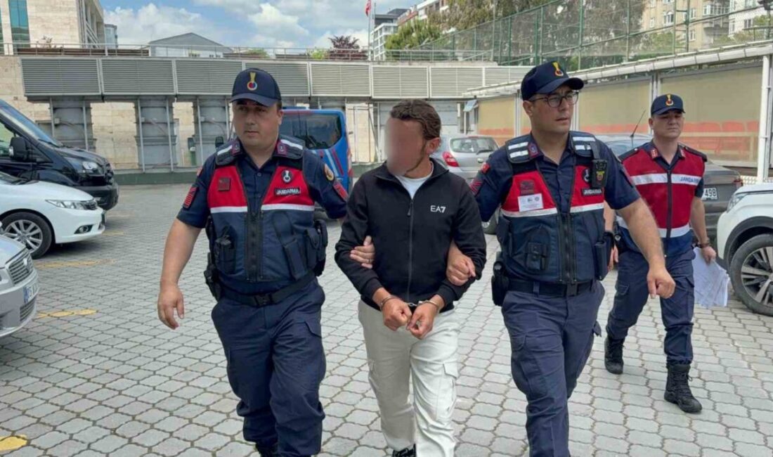 Samsun’un Canik ilçesinde yaşanan olayda, bir komşuluk anlaşmazlığı bıçakla sonuçlandı.