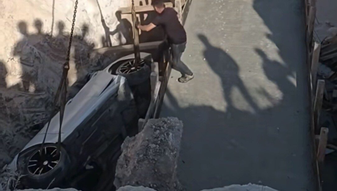 Gaziantep’te, iddia edilenlere göre sürücüsü ve plakası henüz belirlenemeyen bir