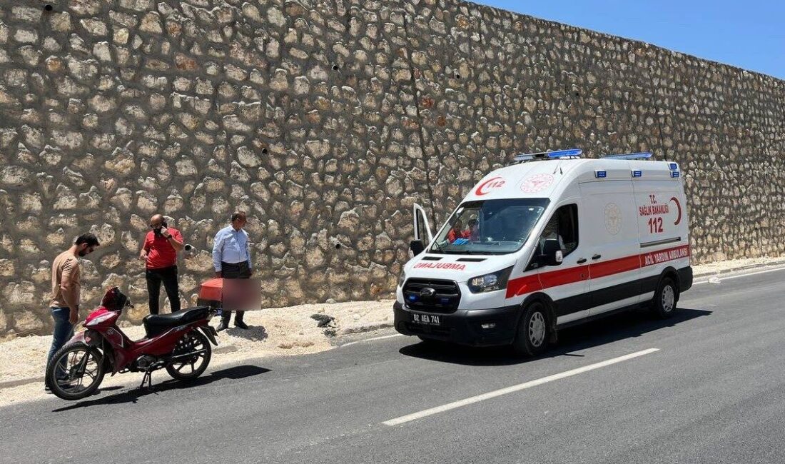 Besni ilçesinde meydana gelen bir olayda, bir motosiklet sürücüsü kaza