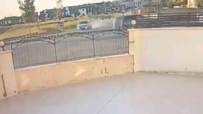 Sivas’ta bir otomobil kontrolden çıkarak, seyir halindeki 5 aracı neredeyse