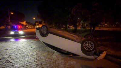Söke ilçesinde meydana gelen trafik kazasında sürücü direksiyon hakimiyetini kaybederek