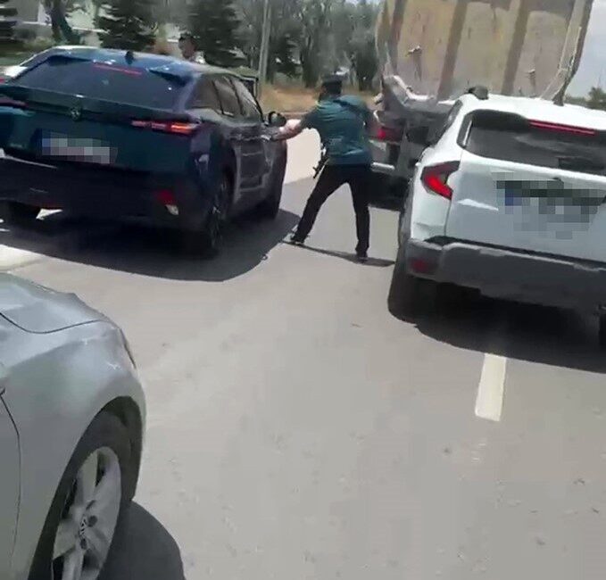 Konya’da polis ekipleri tarafından teknik ve fiziki takibe alınan bir