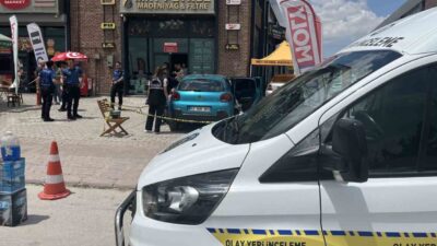 Konya’da bir kafeye silahlı saldırıda bulunan şüpheli, polislerin kovalamacası sonucunda