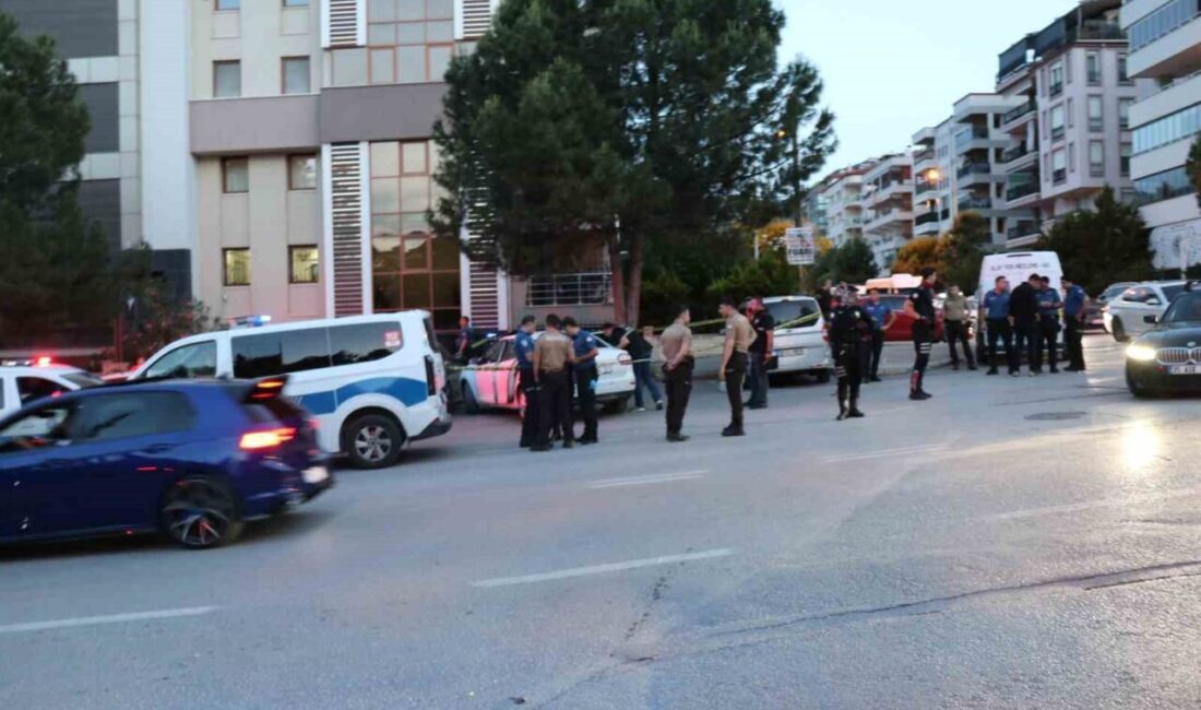 Denizli’nin Pamukkale ilçesinde, bir adam iddiaya göre eski sevgilisi olduğu