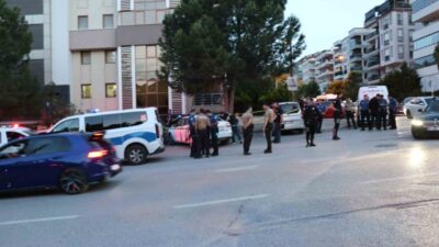 Denizli’nin Pamukkale ilçesinde, bir adam iddiaya göre eski sevgilisi olduğu