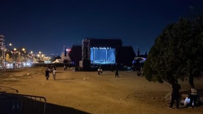 Bursa’da gerçekleştirilen Kültür Yolu Festivali’nde ünlü rapçi Ceza sahneye çıktı.