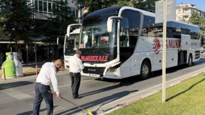 Lüleburgaz ilçesinde bir yolcu otobüsü, yavaşlayan bir otomobile çarptı. Kazada