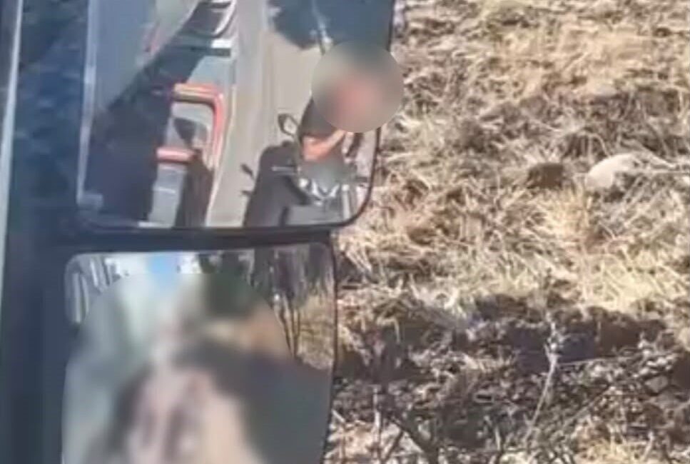 Adıyaman’da, bir kişi motosiklet süren sırada uyuşturucu madde kullandı. Adıyaman’ın