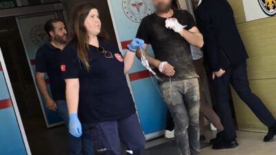 Bursa’da bir mobilya imalathanesinde meydana gelen olayda bir işçi, elini