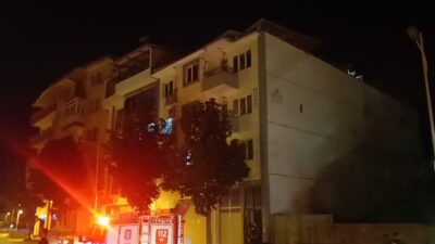 Malatya’nın Battalgazi ilçesinde, Halfettin Mahallesi’nde bulunan bir apartmanın çatı kısmında