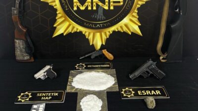 Malatya’da polis ekipleri tarafından sokak satıcılarına yönelik gerçekleştirilen operasyonda 7