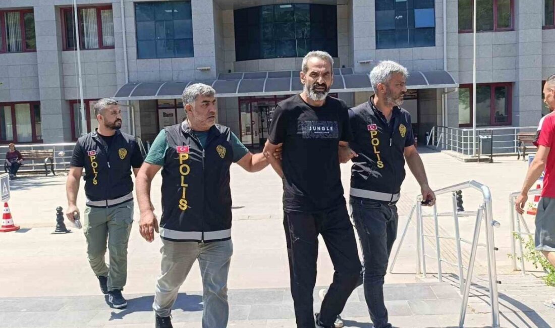 Manavgat ilçesinde, 25 yıl hapis cezası ile aranan bir kişi
