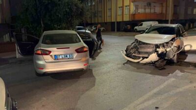 Manavgat ilçesinde meydana gelen trafik kazasında 4 kişi yaralandı. Kaza,