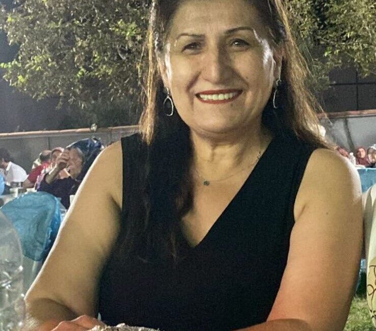 Manisa’nın Salihli ilçesinde bir at çiftliğinde 62 yaşındaki Nihal Gürel