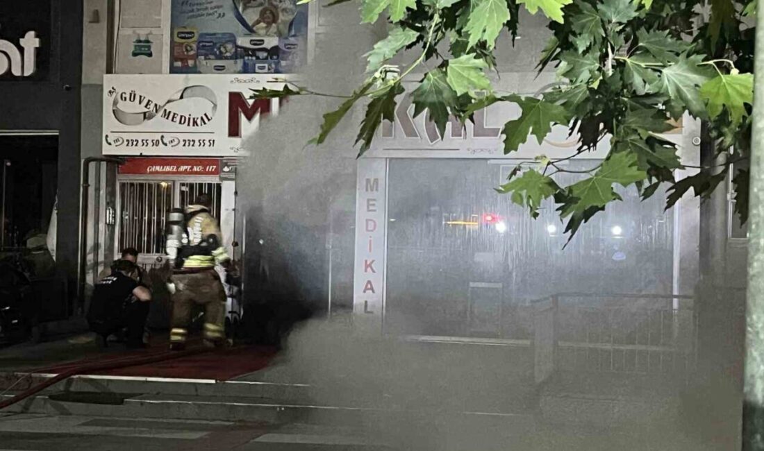 Manisa’nın Yunusemre ilçesinde bulunan bir medikal ürünler iş yerinde çıkan