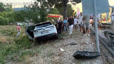 Marmaris-Datça yolu Çayırova mevkiinde bir otomobil ile motosikletin çarpışması sonucu
