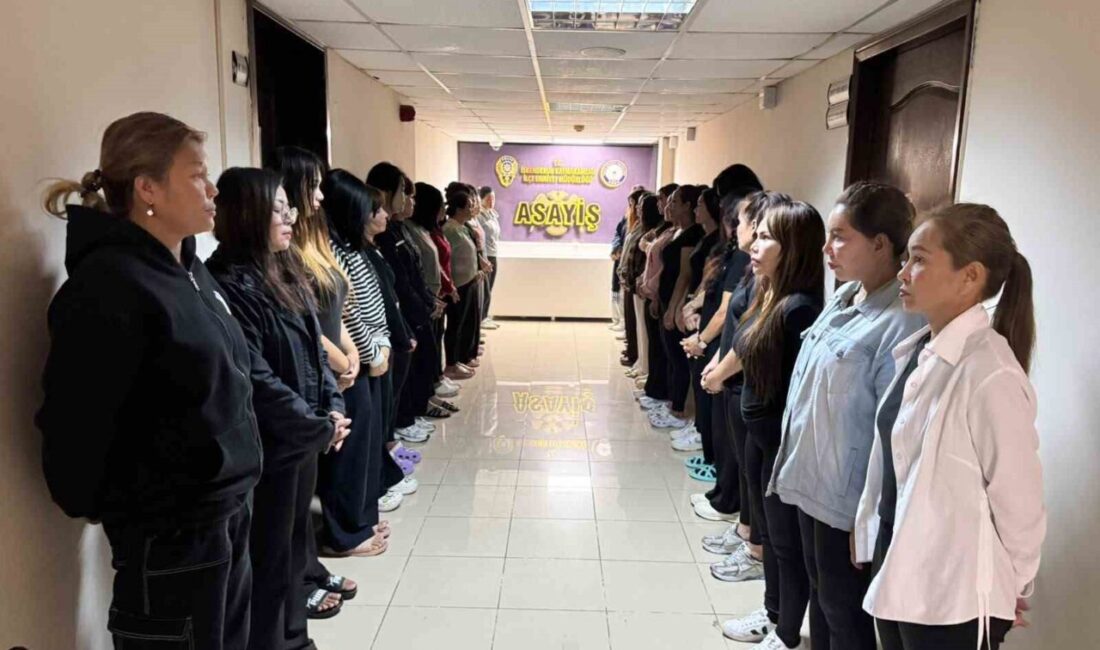 Hatay’ın İskenderun ilçesinde polis ekipleri, SPA ve masaj salonlarına yönelik