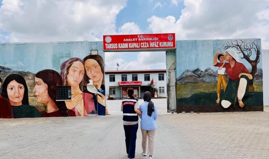 Mersin’de, Fetullahçı Terör Örgütü (FETÖ) üyesi olduğu şüphelenilen bir kişi,