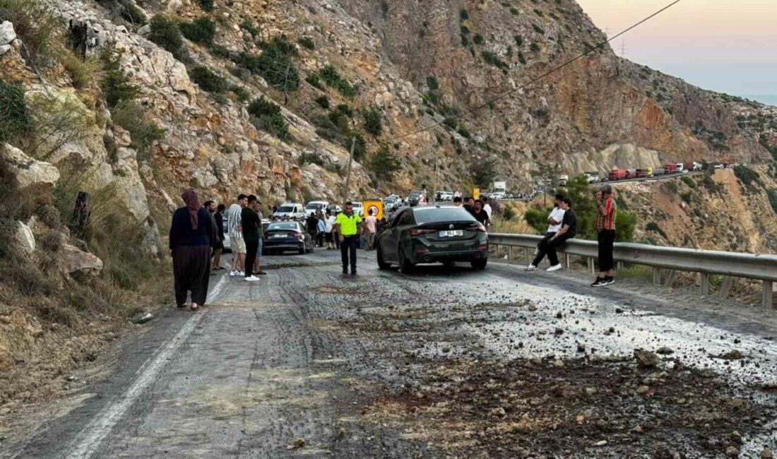 Mersin’in Bozyazı ile Aydıncık ilçelerini birbirine bağlayan kara yolunda meydana