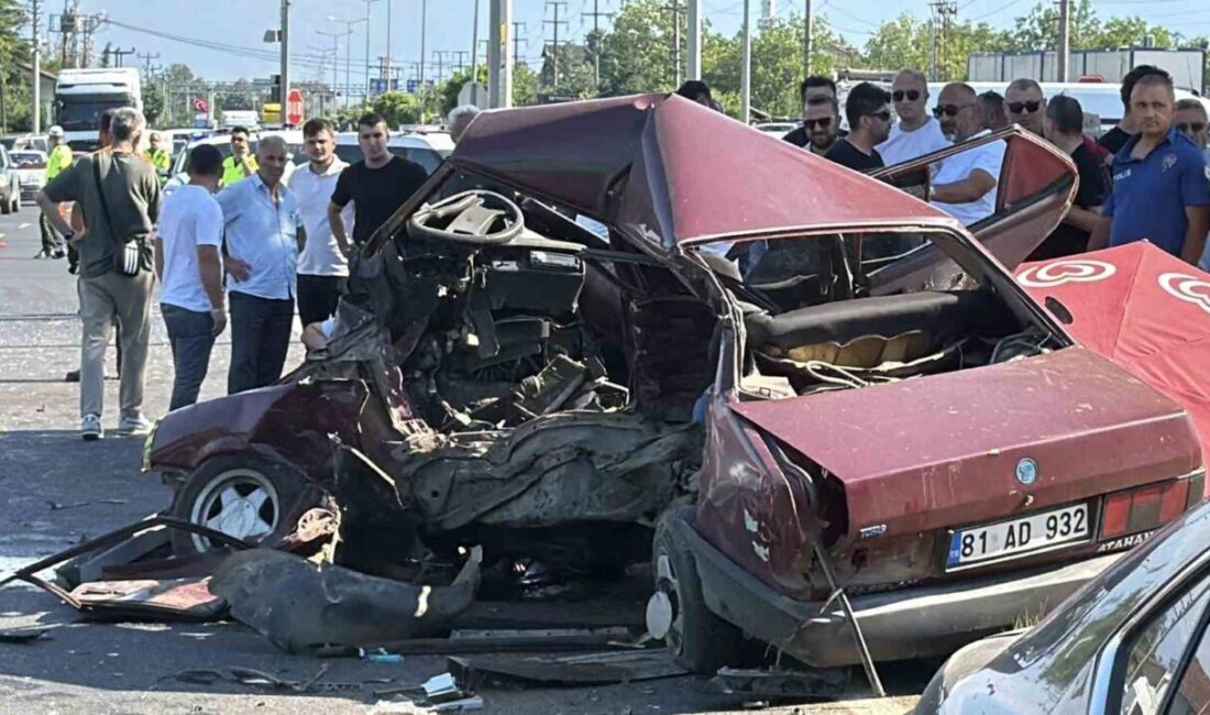 AK Parti Düzce Milletvekili Ercan Öztürk’ün kullandığı araç, Düzce-Akçakoca kara